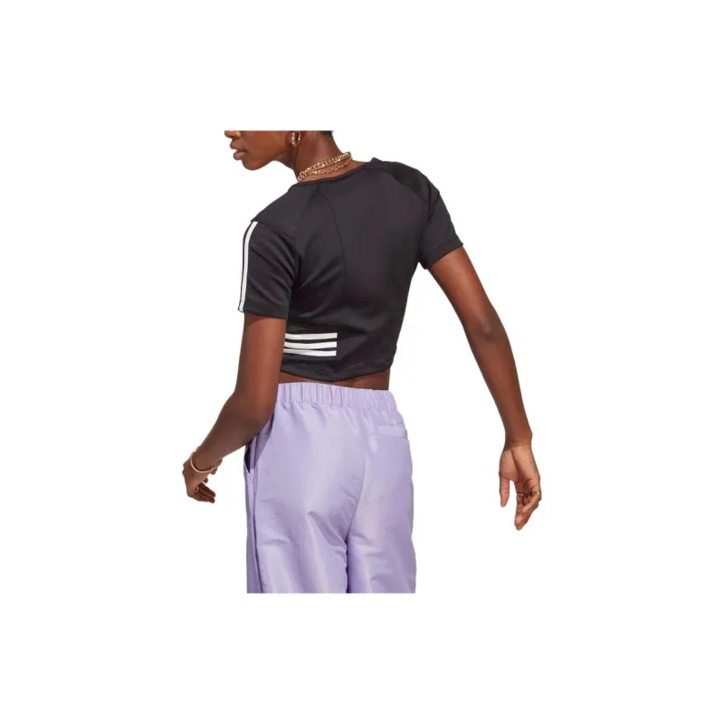 adidas originals CAMPUS 00s Logo Embroidered Cropped Top-2