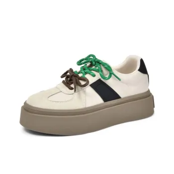 TOOMANYSHOES Snowflake Crisp Low Top Skateboard Shoes Women's