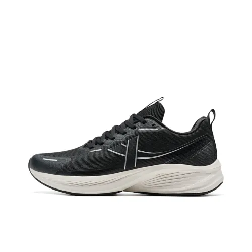 XTEP Cushioning Slip Resistant Low Top Sprint Running Shoes Men's Black
