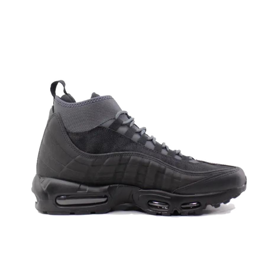 air max 95 sneakerboot triple black