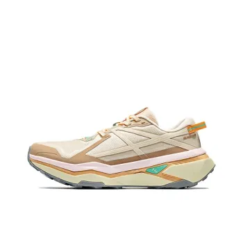 Anta Hunter Fury 2 Cushioning Wear Resistant Low Top Running Shoes Women's Beige Brown