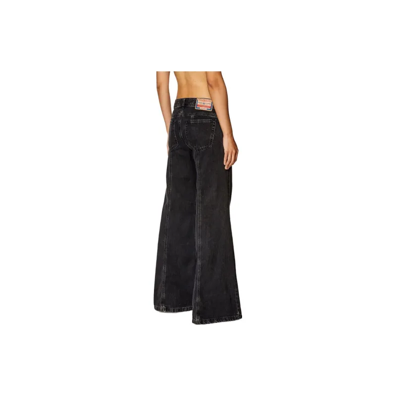 DIESEL D Akii 068HN Bootcut Jeans-2