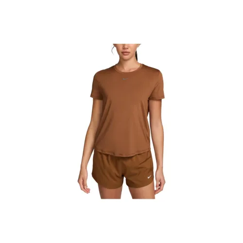 Nike Clothing T-Shirts Women's Tan