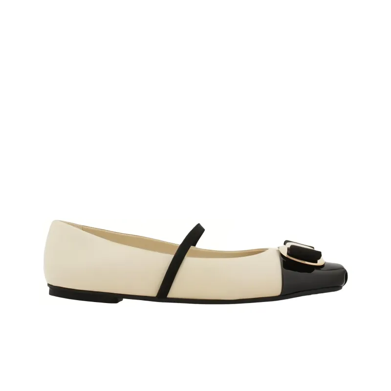 FERRAGAMO Vara Flat Casual Single Shoes Women's White-1