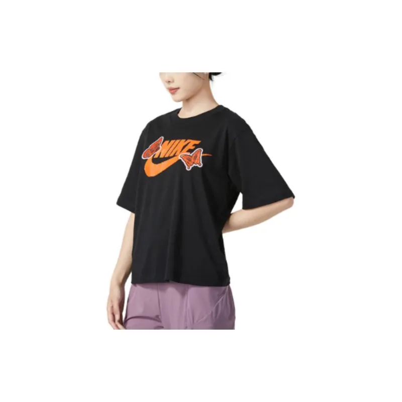Nike Women'ss Logo Print Sporty Breathable T-Shirt Black-2