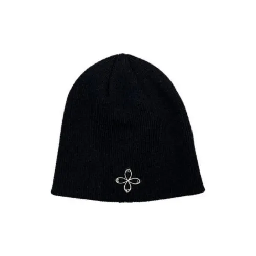 BLACK CLOVER Beanies Unisex