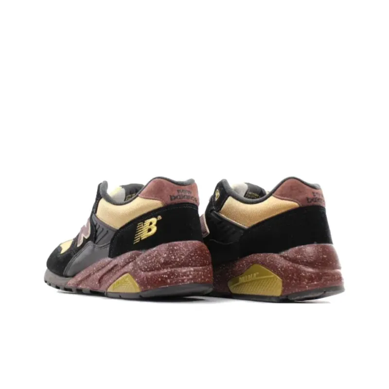Stussy X UNDEFEATED X Hectic Kelly x New Balance NB 580 Cushioning Wear Resistant Low Top Running Shoes Men's Black Red-2