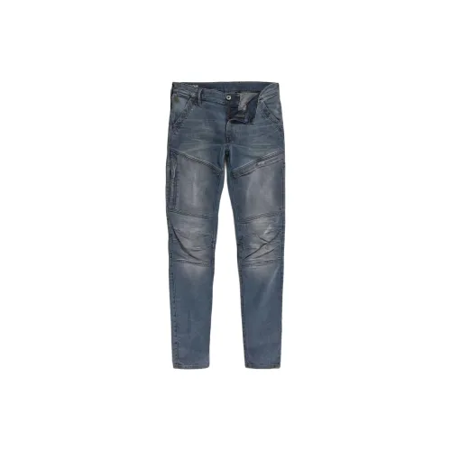 G-STAR RAW Jeans Men Wearing In The Smoky Night