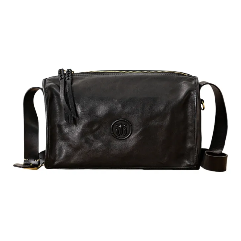 Back Step Top Grain Cow Leather Genuine Leather Vegetable Tanned Soft Leather Crossbody Bag Regular Unisex Black-0