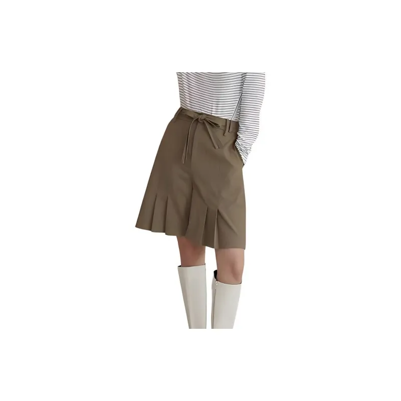 BLUEerror Casual Shorts Women's Burnt Tea Brown-7