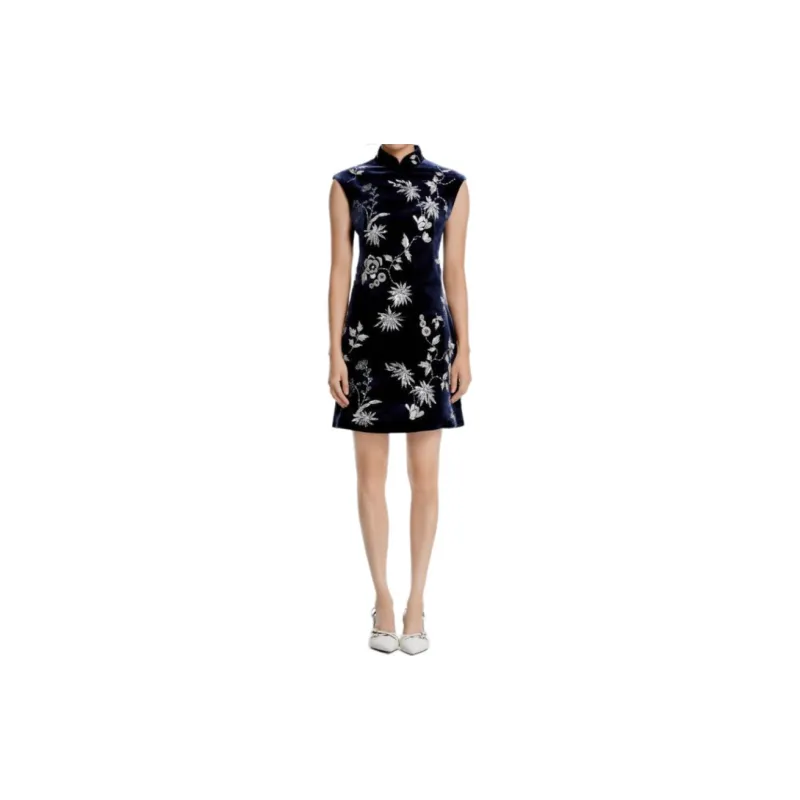 Shanghai Tang Beaded Velvet Qipao Dress-2