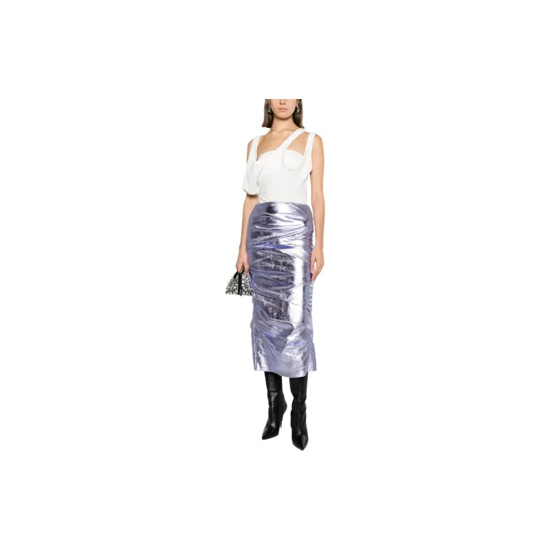 The Attico Layered Asymmetric Top-1