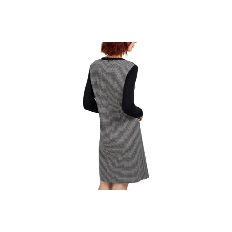 FINITY Long Sleeved Dresses Women's Black White Jacquard-2