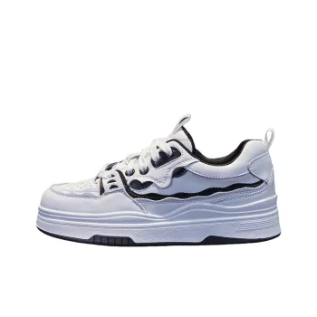 Help Skateboard Shoes Women's Low Top White/Red