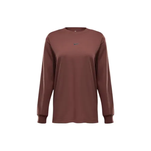 Nike Clothing T-Shirts Women's Tan