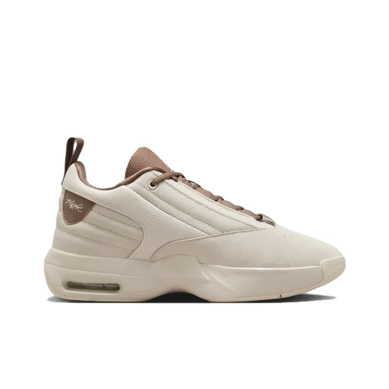Air Jordan Max Aura 6 'Legend Light Brown' Women's-1