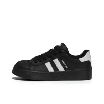 OAOQ Box Included Wear resistant And Lightweight Low Top Skateboard Shoes Women's Black
