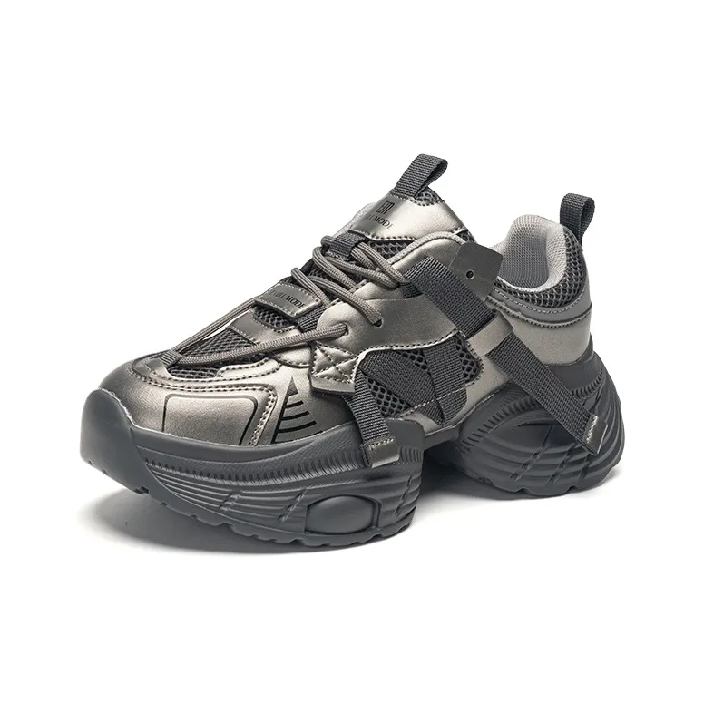 EXULL Q Abrasion Resistant Low Top Chunky Sneakers Women's Carbon Gray-1