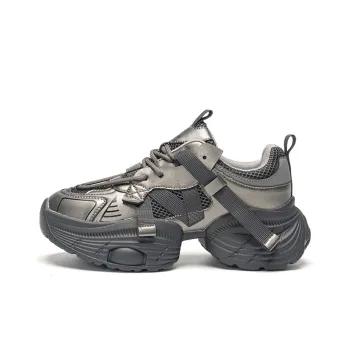 EXULL Q Abrasion Resistant Low Top Chunky Sneakers Women's Carbon Gray