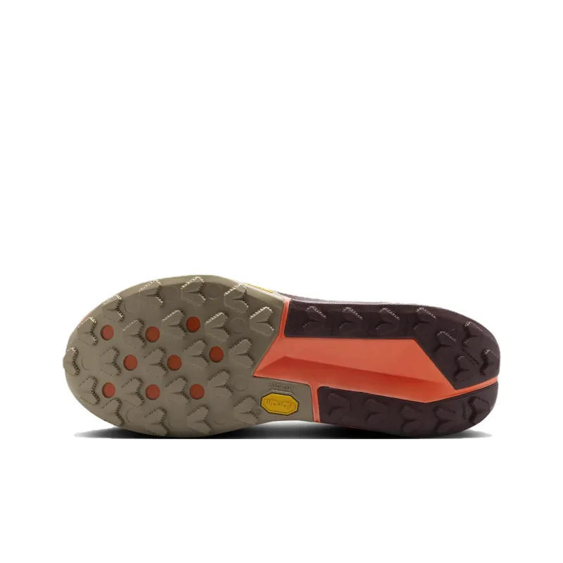 Nike ZoomX Zegama 2 Khaki Hyper Crimson Burgundy Crush White-4