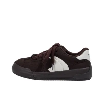 MINGKUANG Street Trend Vintage Inspired Anti Slip And Wear Resistant Lightweight Low Top Skateboard Shoes Women's Umber