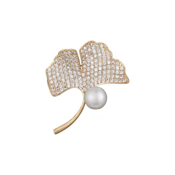 Lan Ying Crystal/Alloy Brooches Unisex