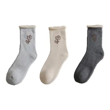 YUZHAOLIN Mid Calf Socks Women's Combo Set