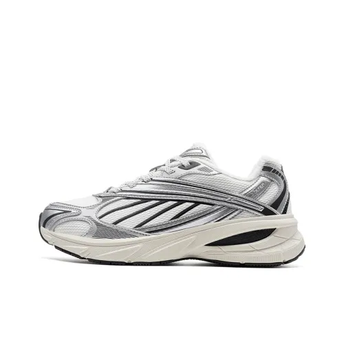 XTEP Small Basque Lightweight Warm Low Top Casual Shoes Women's White Black