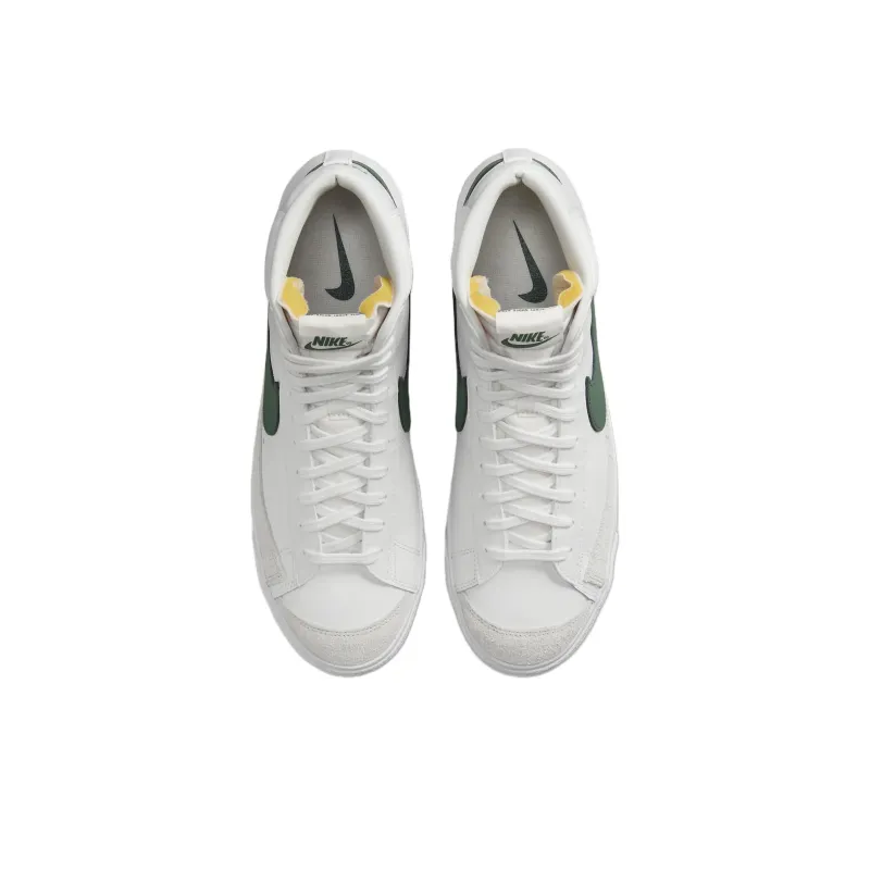 Nike Blazer Mid 77 Vintage White Fir-2