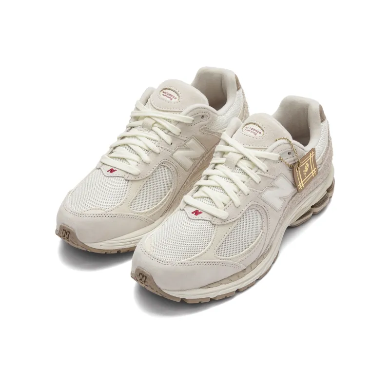 New Balance NB 2002 Wear Resistant Quick Dry Lightweight Height Increasing Warm Low Top Casual Shoes Unisex Ecru-2