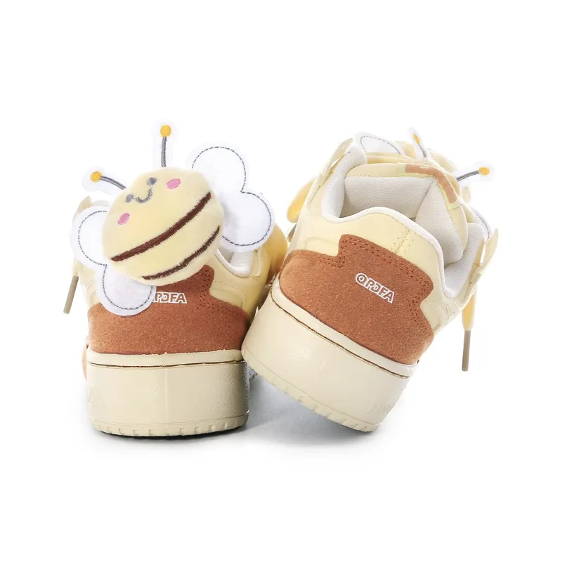Lovely You Lightweight Anti Slip Low Top Skateboard Shoes Women's Yellow-4