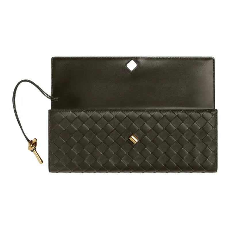 Bottega Veneta Andiamo Series Sheepskin Clutch Women's Khaki-2