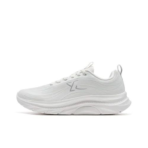 XTEP Anti Slip Wear Resistant Low Top Casual Running Shoes Women's Sail White