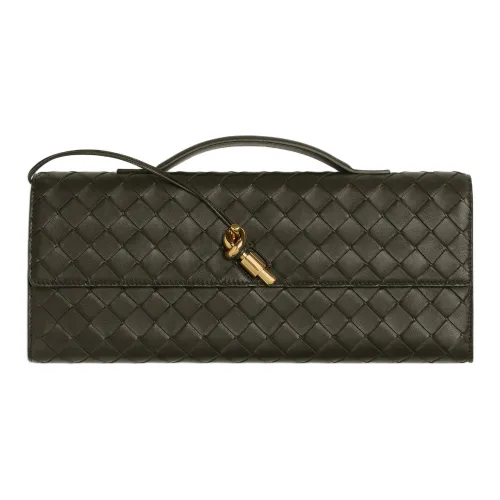 Bottega Veneta Andiamo Series Sheepskin Clutch Women's Khaki