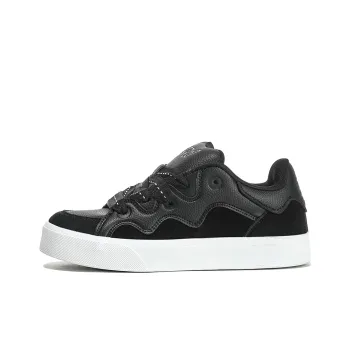 FERW Black White Dream Coverage Anti Slip And Wear Resistant Breathable Low Top Skateboard Shoes Unisex