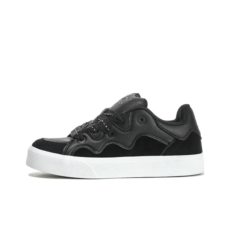 FERW Black White Dream Coverage Anti Slip And Wear Resistant Breathable Low Top Skateboard Shoes Unisex-0
