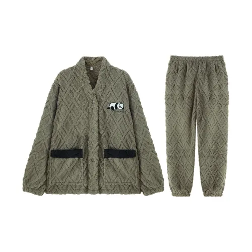 Qiao Ni Tong Pajama Set Men's Green