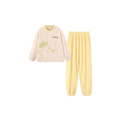 Sleeping Beauty Pajama Set Women's Lemon