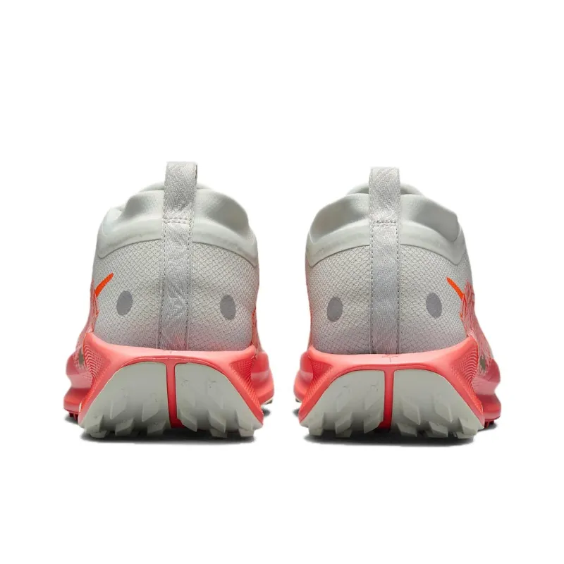 Nike React Pegasus Trail 5 Gore Tex Light Silver Light Wild Mango Vintage Coral Hyper Crimson-4