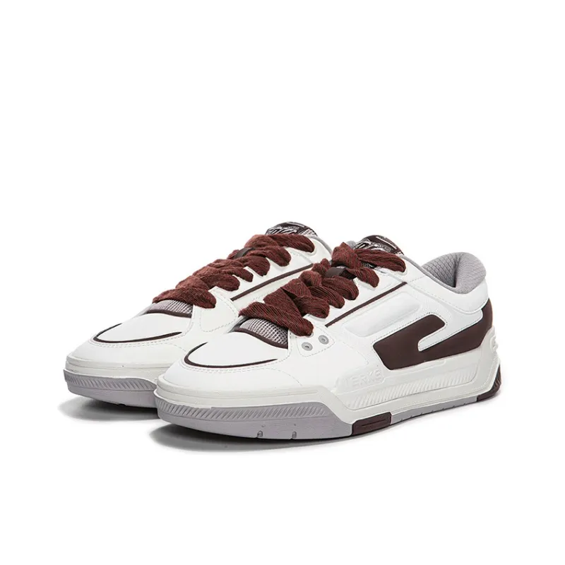 Erke Slip Resistant Water Resistant Cushioned Wear Resistant Low Top Skateboard Shoes Men's White Brown-1