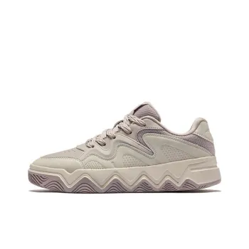 Erke Focus Anti Slip Wear Resistant Low Top Skateboard Shoes Women's Pearl Milk Tea Float Gray