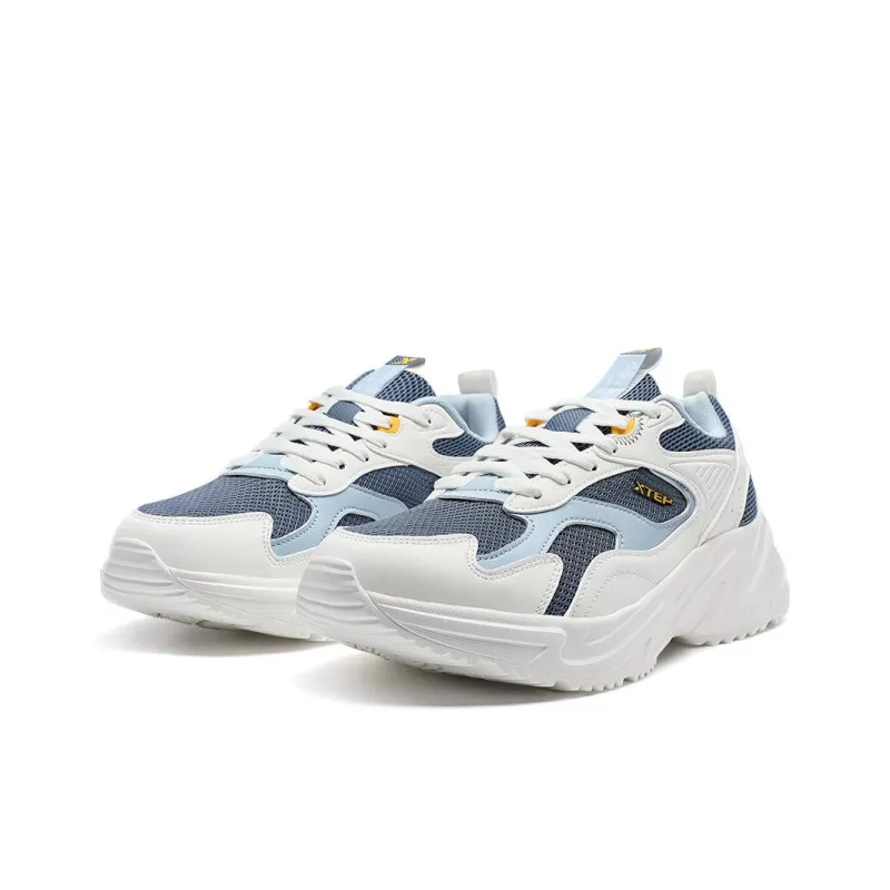 XTEP Anti-Slip Wear-Resistant Low-Top Chunky Sneakers Men's White Blue-1