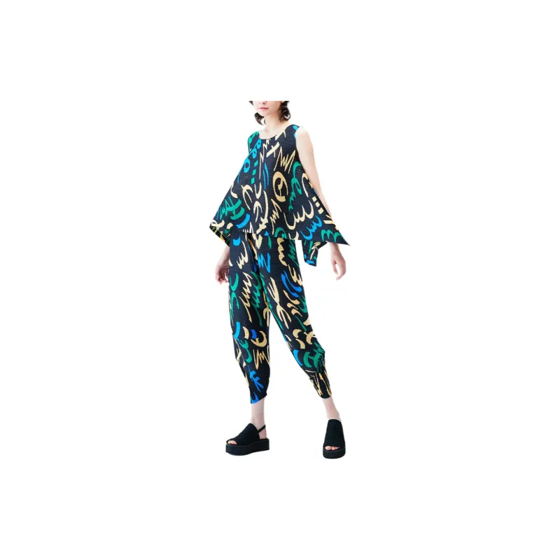 PLEATS PLEASE ISSEY MIYAKE Fizzy Abstract print Blouse-3
