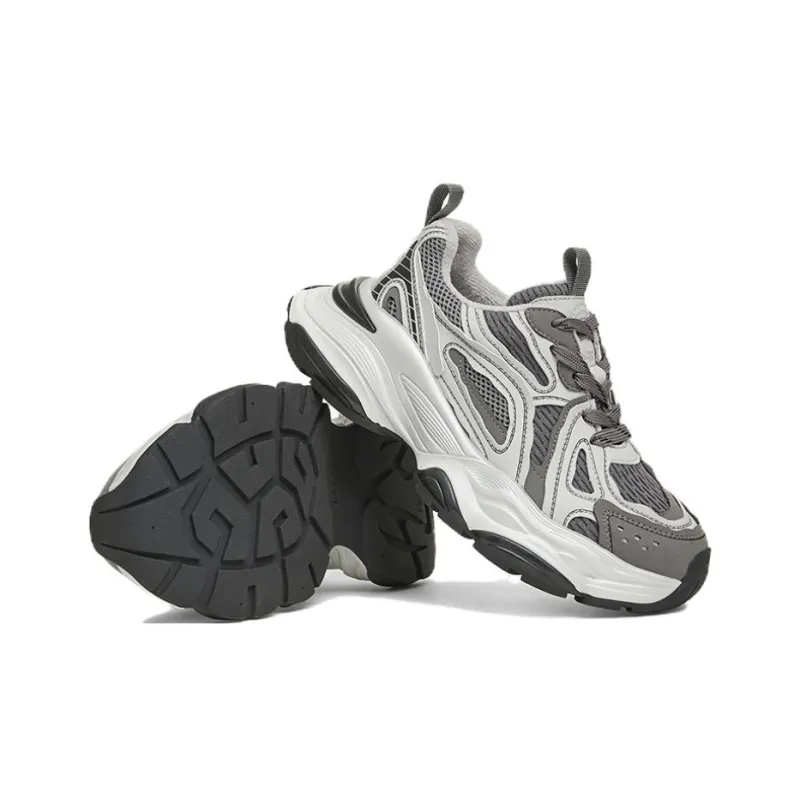 Tata Shock Absorbers With Slip Resistant And Abrasion Resistant Properties Low Top Chunky Sneakers Women's-9