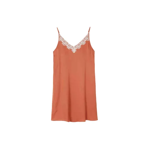 EMBRY FORM Women's Nightgowns