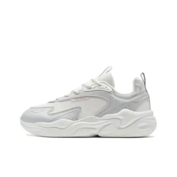 XTEP Wear resistant And Lightweight Low Top Casual Shoes Women's White Gray