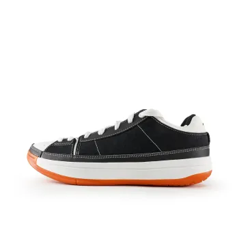 Serious Player Only Anti Slip Wear Resistant Low Top Basketball Shoes Unisex Black White
