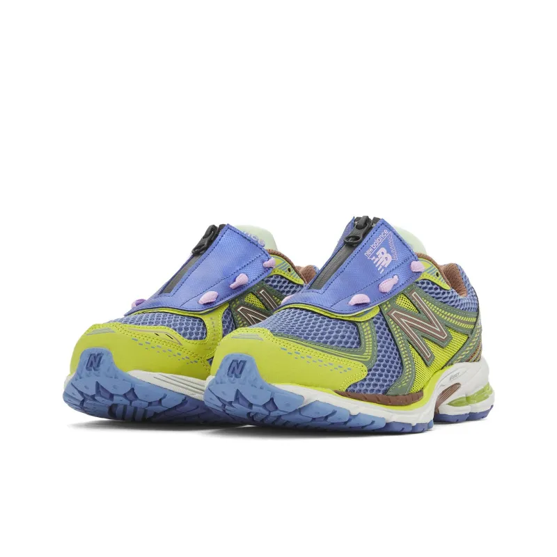 New Balance 860v2 Up There 2000's Tropes-3