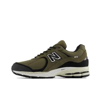 New Balance 2002R Lace Up Sneakers