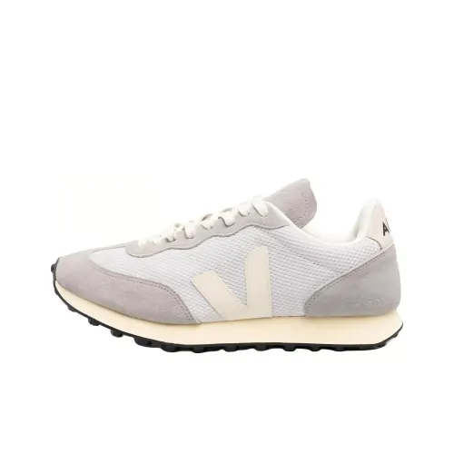 VEJA Rio Branco Sneakers